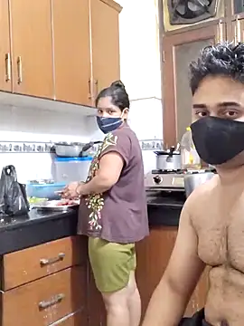 IND COUPLE1 online show from 02/15/25, 02:00