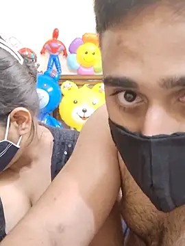 IND COUPLE1 online show from 02/25/25, 07:36