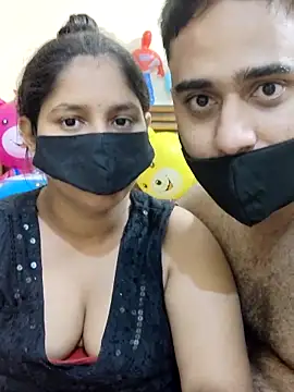 IND COUPLE1 online show from 03/03/25, 08:43