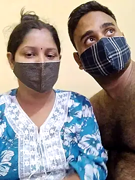 IND COUPLE1 online show from 10/13/25, 06:41