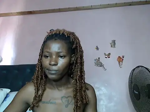 TrishaKalid online show from 03/08/25, 09:06