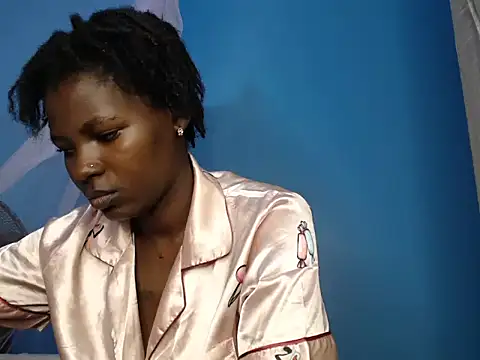 TrishaKalid online show from 10/26/25, 07:25