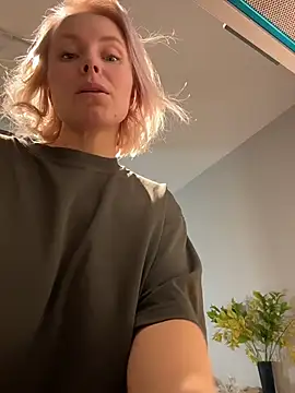 Charming Daphny online show from 03/12/26, 06:52