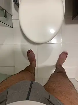 Snapshot of Juanes432 chatting on 02/13/26, 04:41 Juanes432 online show from 02/13/26, 04:41