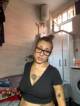 Snapshot of Hawitxui chatting on 09/18/25, 09:55 Hawitxui online show from 09/18/25, 09:55