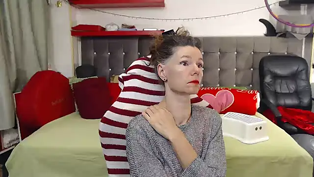 kellyterapy online show from 11/15/25, 04:10