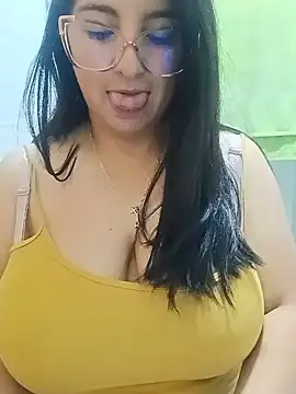  Angelinaandrade  online show from 07/08/26, 01:15