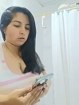  Angelinaandrade  online show from 07/10/26, 01:03
