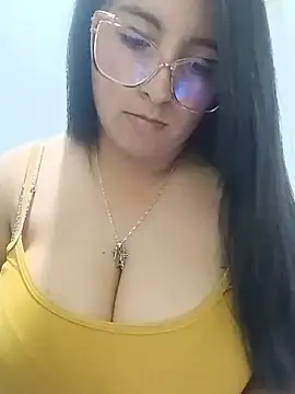  Angelinaandrade  online show from 07/23/26, 01:19