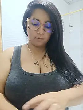  Angelinaandrade  online show from 07/28/26, 01:12