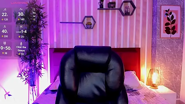 miah connor online show from 11/15/25, 07:43