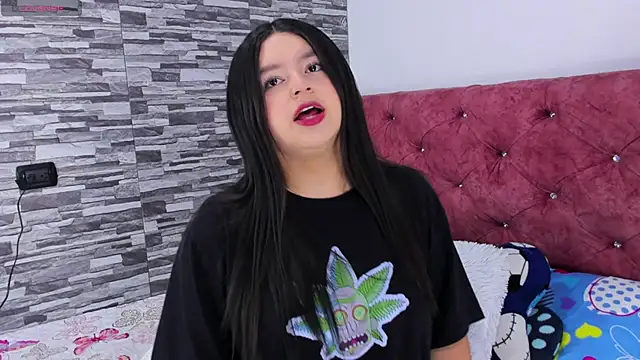 skyhotgirll online show from 02/11/25, 06:11