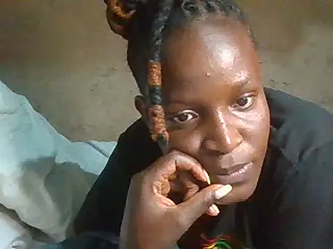 pretty prickle online show from 02/18/25, 02:59