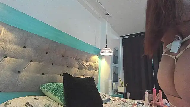 carofox89 online show from 01/11/25, 02:25