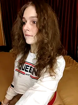 Snapshot of Jenna_Sativa chatting on 12/21/24, 01:42 Jenna Sativa online show from 12/21/24, 01:42