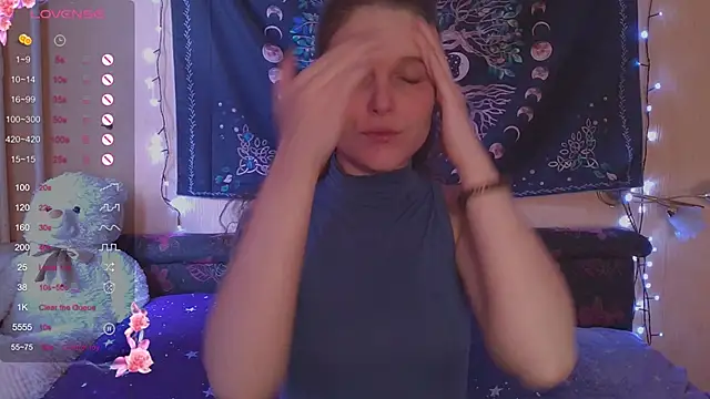 Snapshot of Jenna_Sativa chatting on 03/16/25, 01:27 Jenna Sativa online show from 03/16/25, 01:27