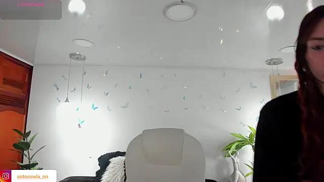  Antonnela  online show from 03/19/26, 02:43