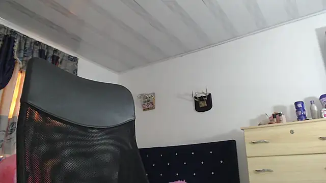 sweet cutetras22 online show from 02/13/25, 01:48