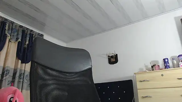 sweet cutetras22 online show from 03/13/25, 10:57