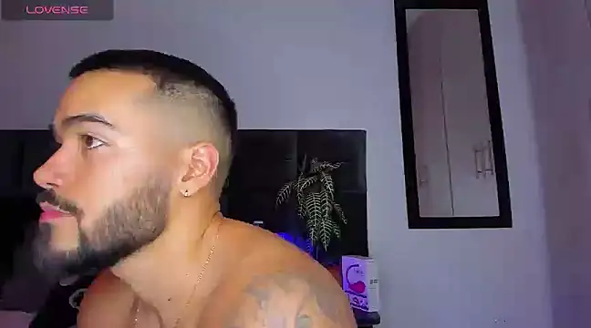 Alexander Martines online show from 02/12/25, 04:12