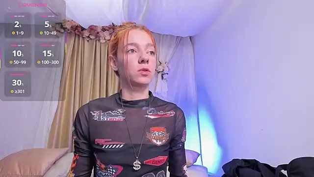 salomee star  online show from 10/15/25, 12:49