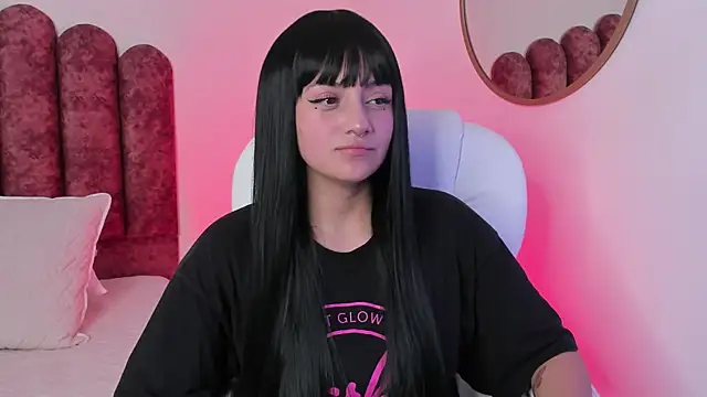 nahiapaws online show from 12/05/24, 06:11