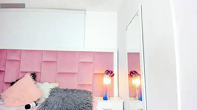 DaphneLloyd online show from 01/26/25, 02:45