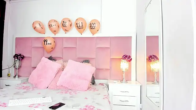 DaphneLloyd online show from 01/27/25, 07:56