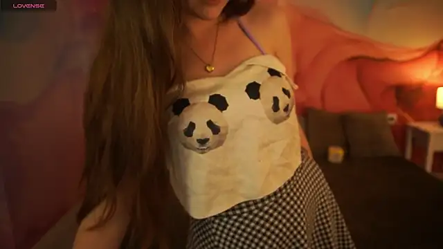 Snapshot of PamelaXX_ chatting on 10/14/25, 10:32 PamelaXX online show from 10/14/25, 10:32