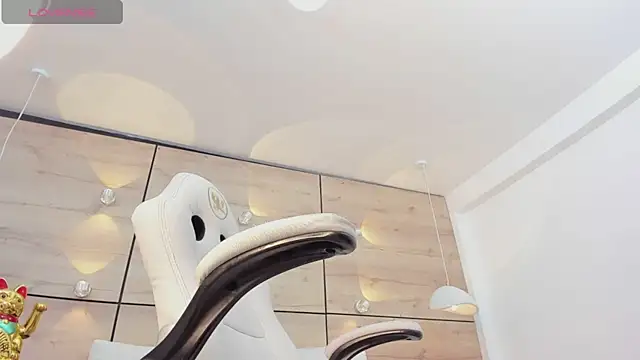 martina touss online show from 03/20/25, 02:29