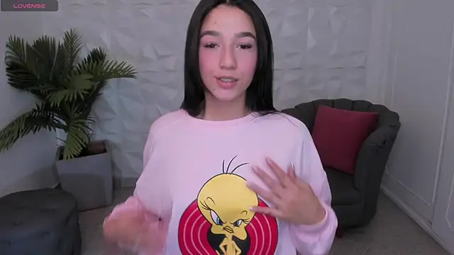 SaraaMills online show from 01/17/25, 07:27