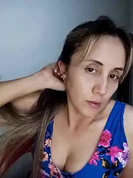 Isabel23zr online show from 12/14/24, 03:29