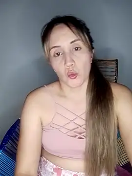 Isabel23zr online show from 03/08/25, 03:28