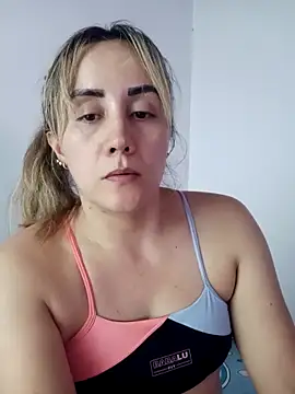 Isabel23zr online show from 09/29/25, 04:23