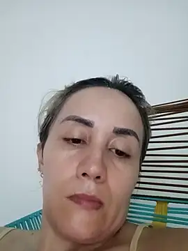 Isabel23zr online show from 04/19/26, 02:22