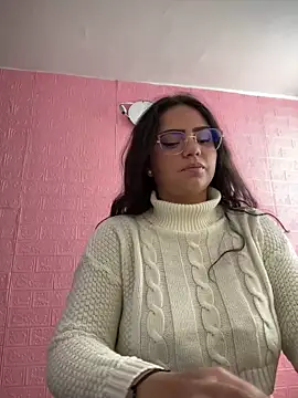 Snapshot of karol_9 chatting on 03/22/25, 05:52 karol 9 online show from 03/22/25, 05:52