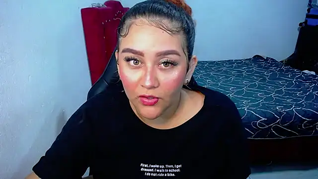 loly bigbooty4u online show from 04/10/26, 05:23