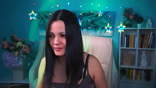 Snapshot of KarolinaRobinson chatting on 12/06/24, 05:22 KarolinaRobinson online show from 12/06/24, 05:22