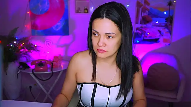 Snapshot of KarolinaRobinson chatting on 12/26/24, 03:20 KarolinaRobinson online show from 12/26/24, 03:20