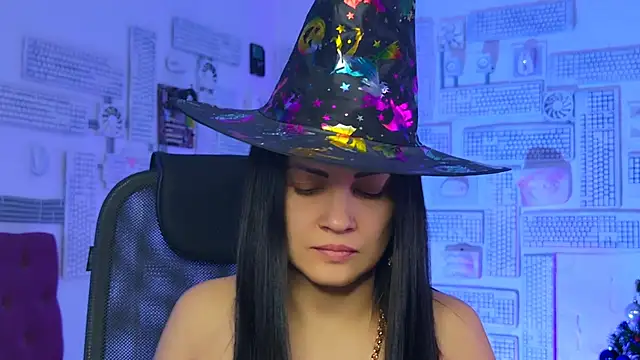 KarolinaRobinson online show from 12/31/24, 02:47