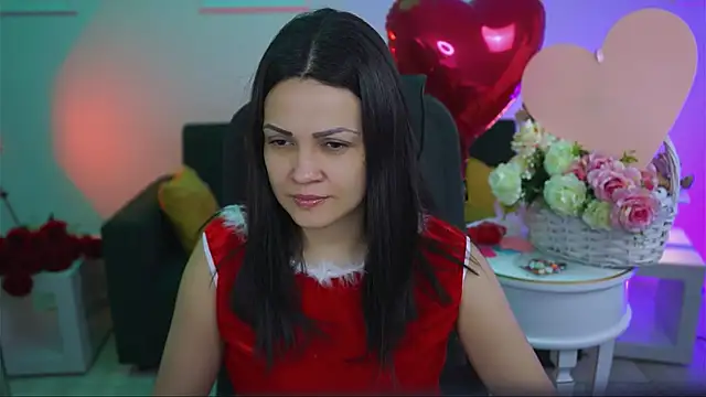 Snapshot of KarolinaRobinson chatting on 02/13/25, 12:11 KarolinaRobinson online show from 02/13/25, 12:11