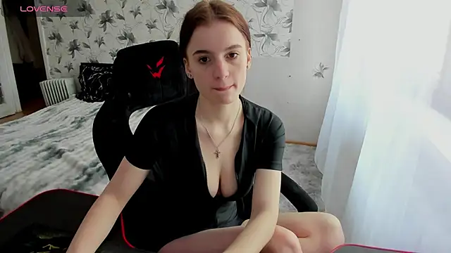 Snapshot of Stacey_Brown chatting on 01/22/25, 05:37 Stacey Brown online show from 01/22/25, 05:37