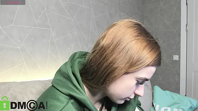 Stacey Brown online show from 12/22/25, 01:24