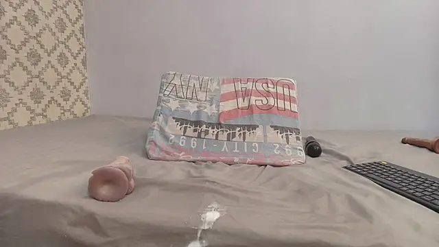 Snapshot of Chantal_taylor_ chatting on 02/05/25, 03:20 Chantal taylor online show from 02/05/25, 03:20