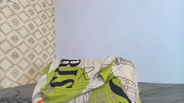 Snapshot of Chantal_taylor_ chatting on 03/11/25, 06:19 Chantal taylor online show from 03/11/25, 06:19