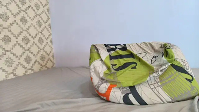 Snapshot of Chantal_taylor_ chatting on 03/15/25, 06:21 Chantal taylor online show from 03/15/25, 06:21