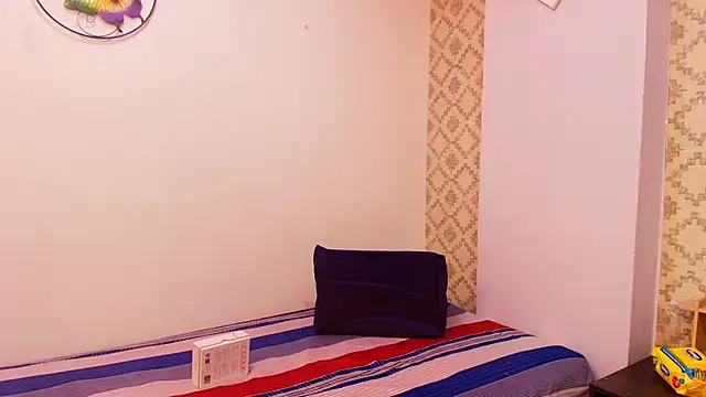 Snapshot of Chantal_taylor_ chatting on 09/10/25, 12:05 Chantal taylor online show from 09/10/25, 12:05