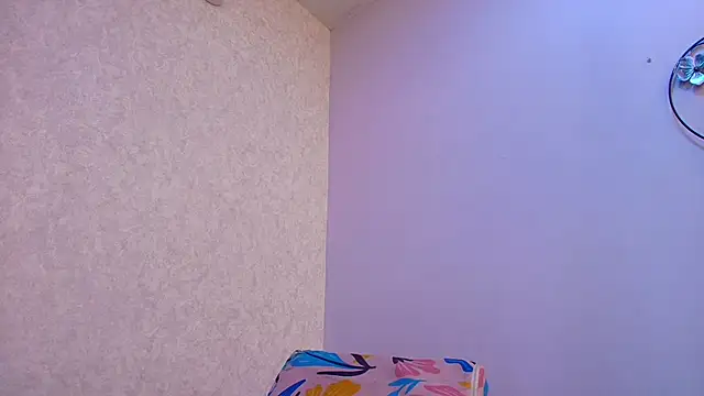 Snapshot of Chantal_taylor_ chatting on 11/15/25, 12:02 Chantal taylor online show from 11/15/25, 12:02