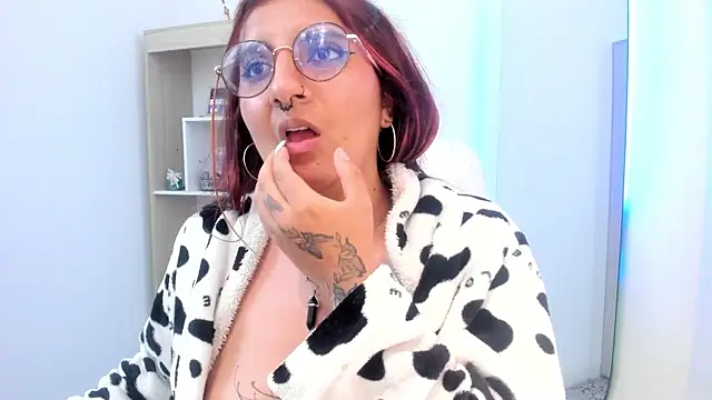 Alliccee online show from 12/28/24, 06:17