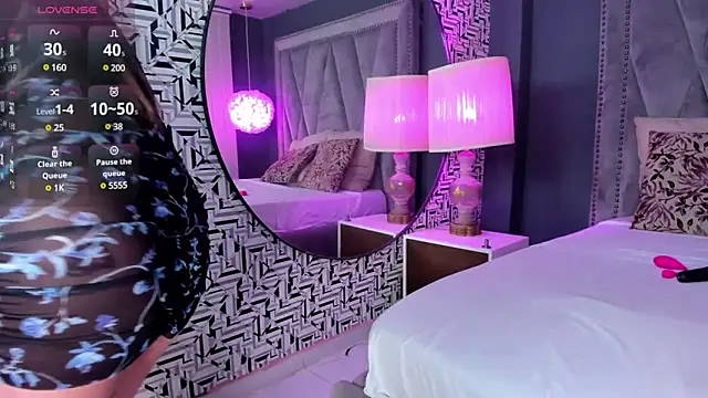 Hotsamantamature online show from 03/04/25, 07:43